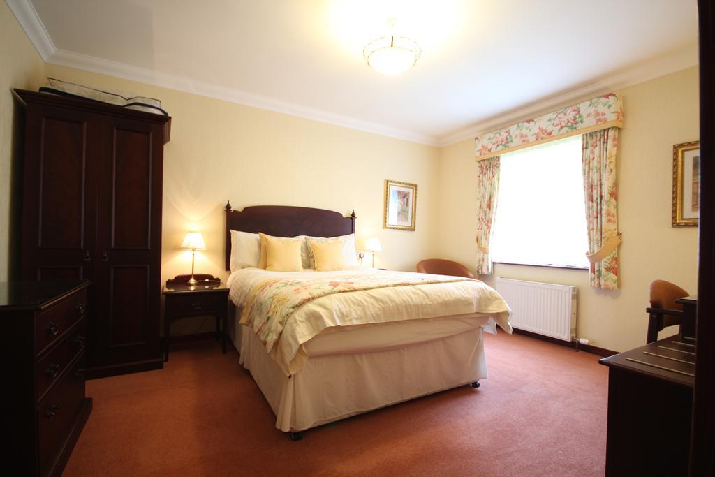 Strathburn Hotel Inverurie By Compass Hospitality Extérieur photo