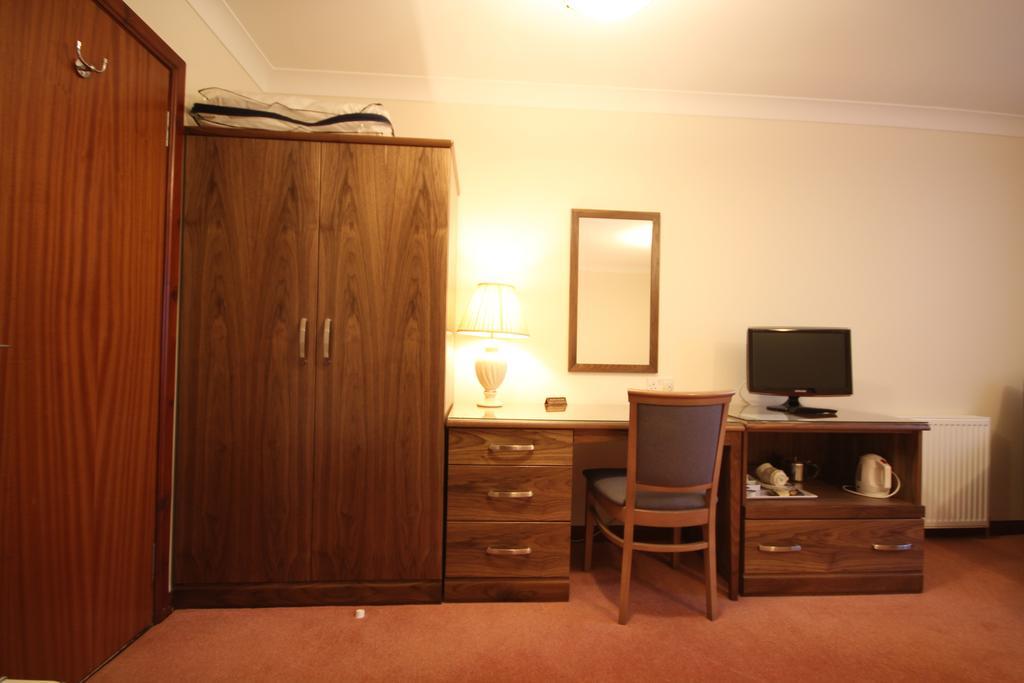 Strathburn Hotel Inverurie By Compass Hospitality Extérieur photo