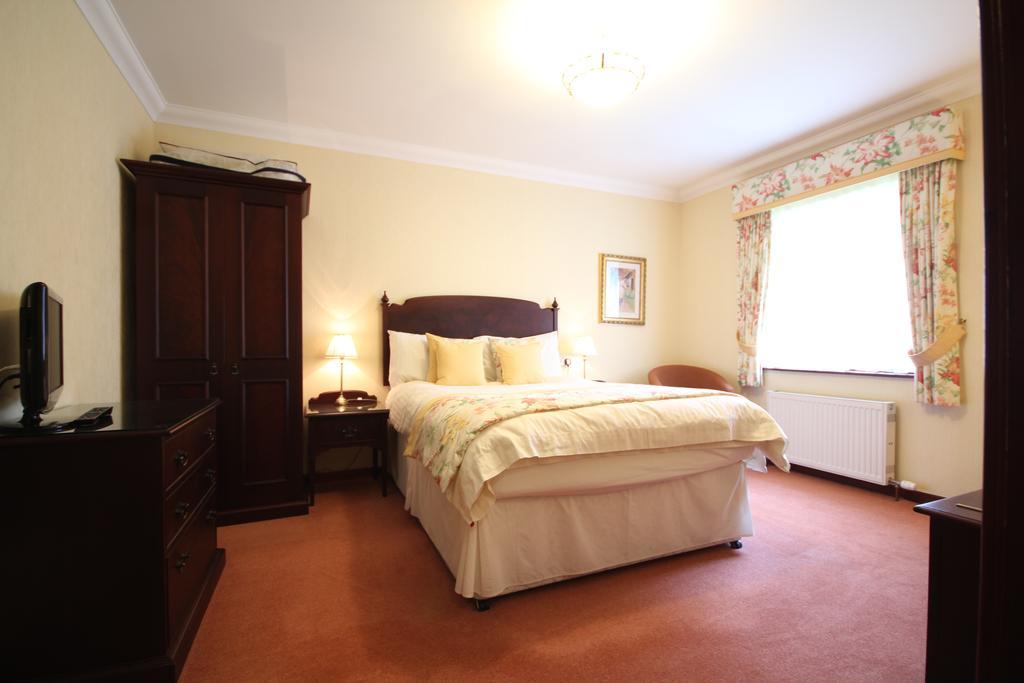 Strathburn Hotel Inverurie By Compass Hospitality Extérieur photo