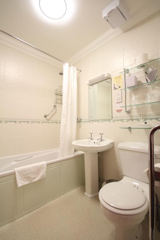 Strathburn Hotel Inverurie By Compass Hospitality Extérieur photo