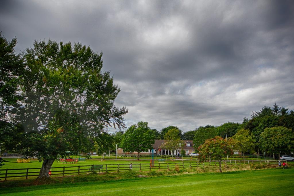 Strathburn Hotel Inverurie By Compass Hospitality Extérieur photo