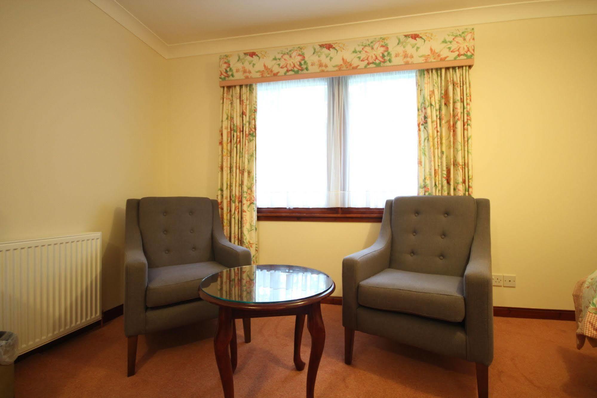 Strathburn Hotel Inverurie By Compass Hospitality Extérieur photo