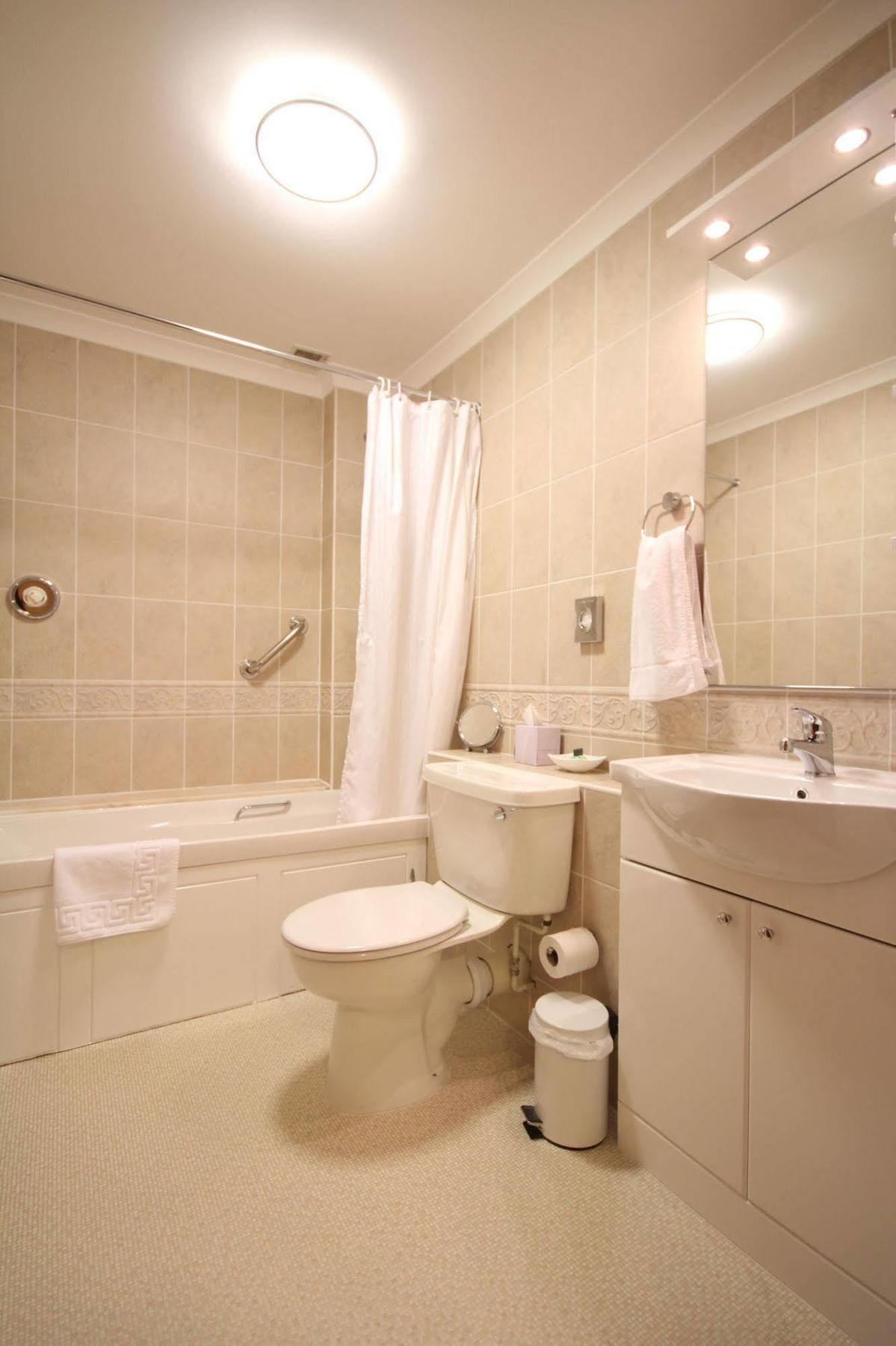 Strathburn Hotel Inverurie By Compass Hospitality Extérieur photo