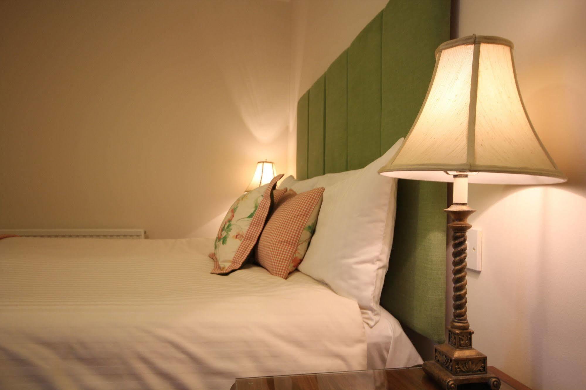 Strathburn Hotel Inverurie By Compass Hospitality Extérieur photo
